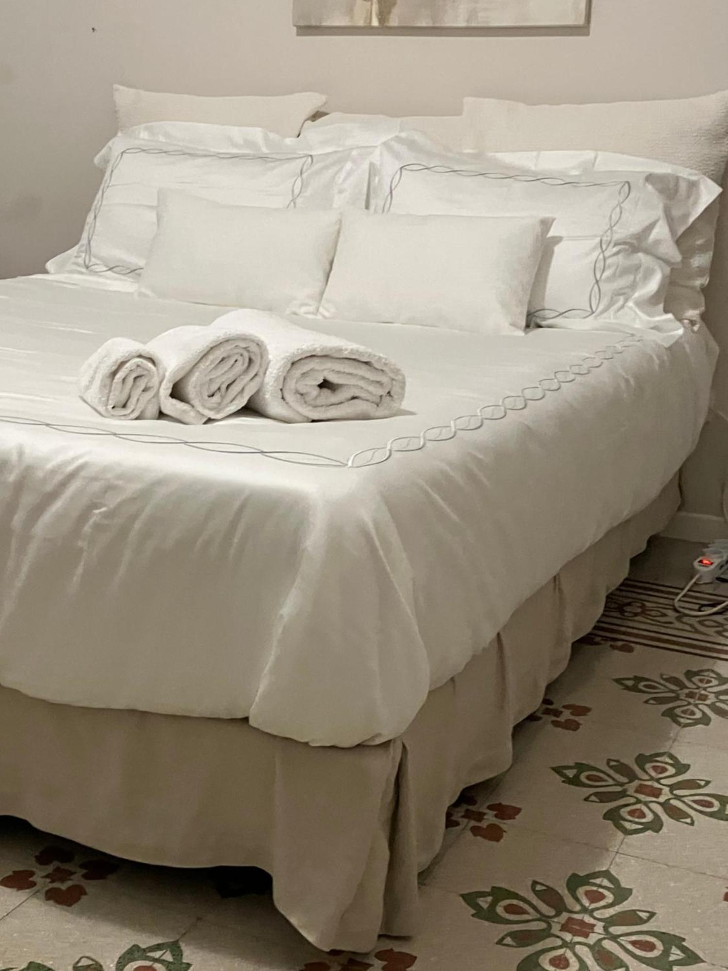 A Casa Da Carlo Apartment ปาแลร์โม ภายนอก รูปภาพ